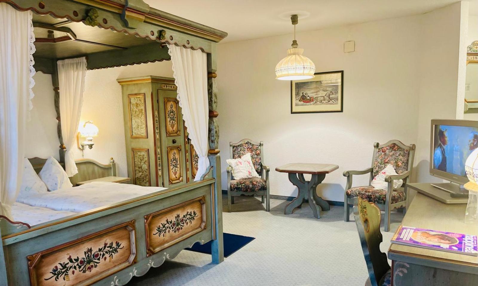 Le Cavalier Hotell Soyhières Exteriör bild