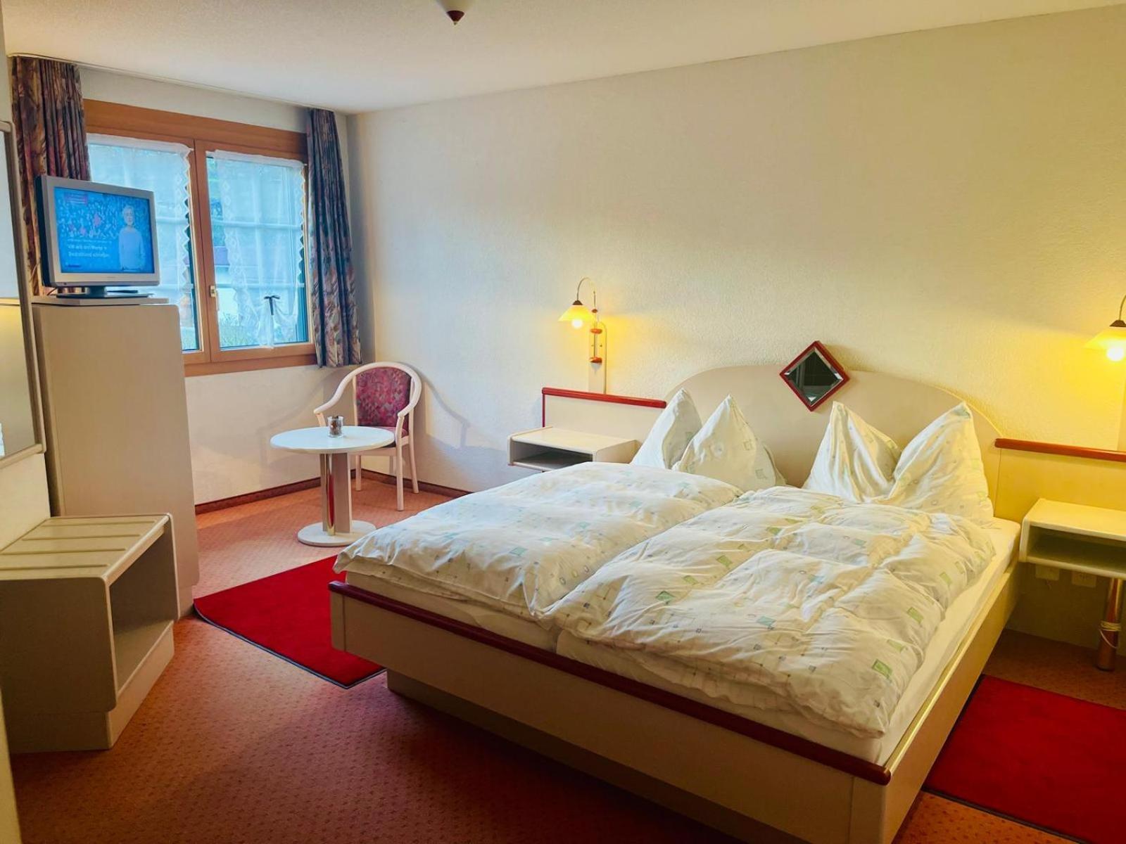 Le Cavalier Hotell Soyhières Exteriör bild