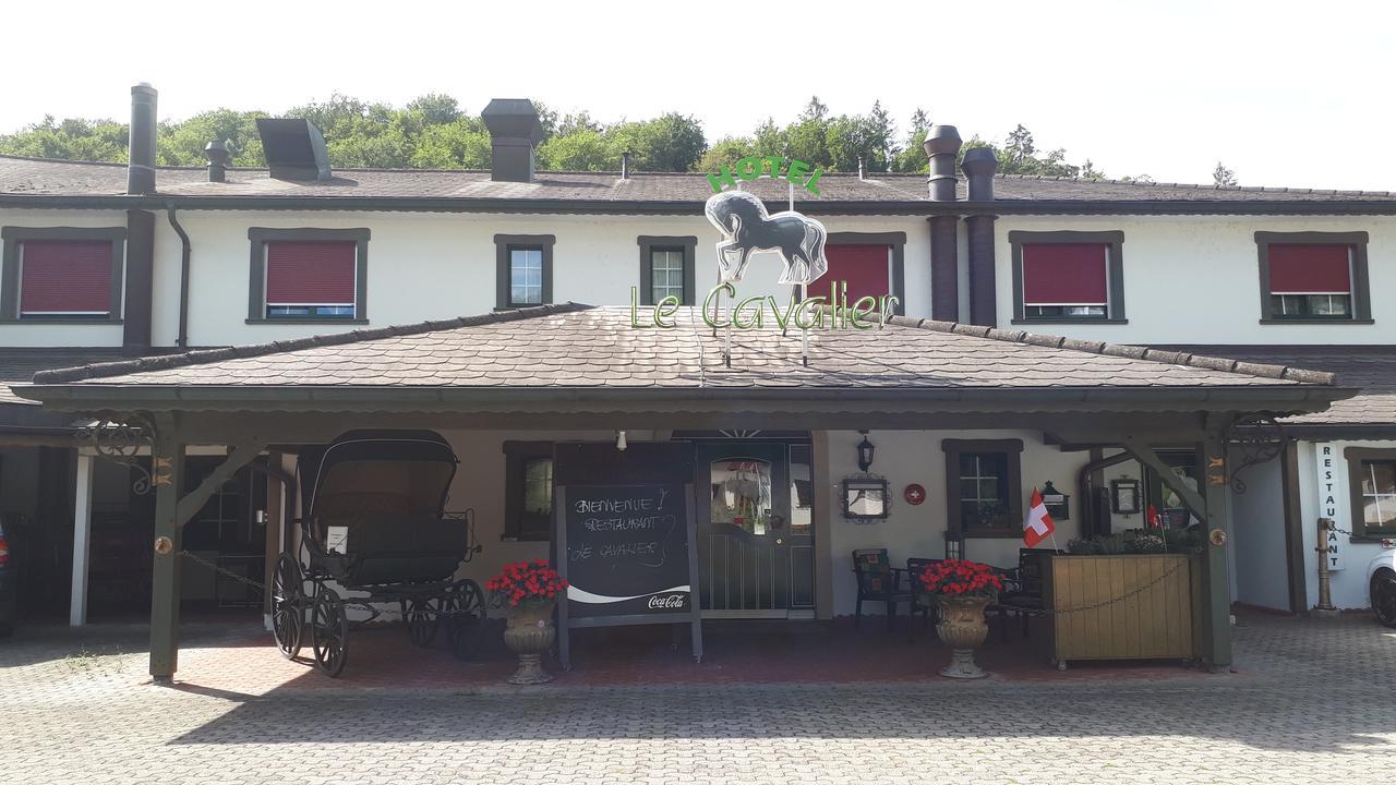 Le Cavalier Hotell Soyhières Exteriör bild