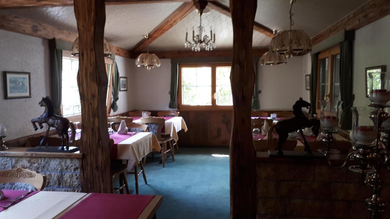 Le Cavalier Hotell Soyhières Exteriör bild
